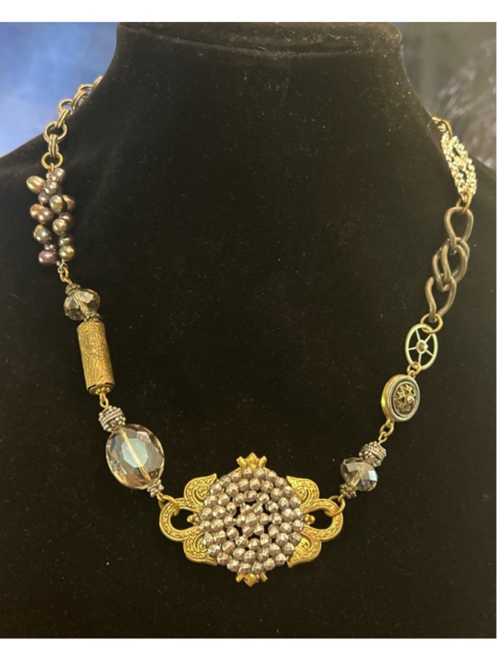 Women's Grandmother's Buttons Necklace bronze Silver and pearl steampunk